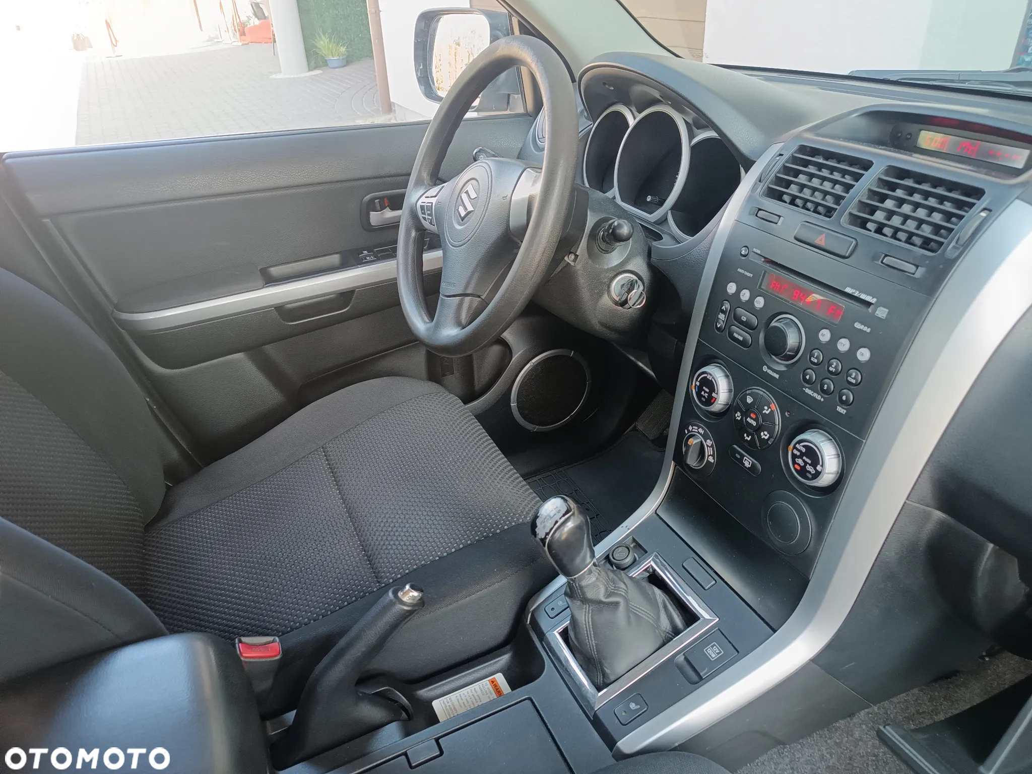 Suzuki Grand Vitara 2.0 - 22