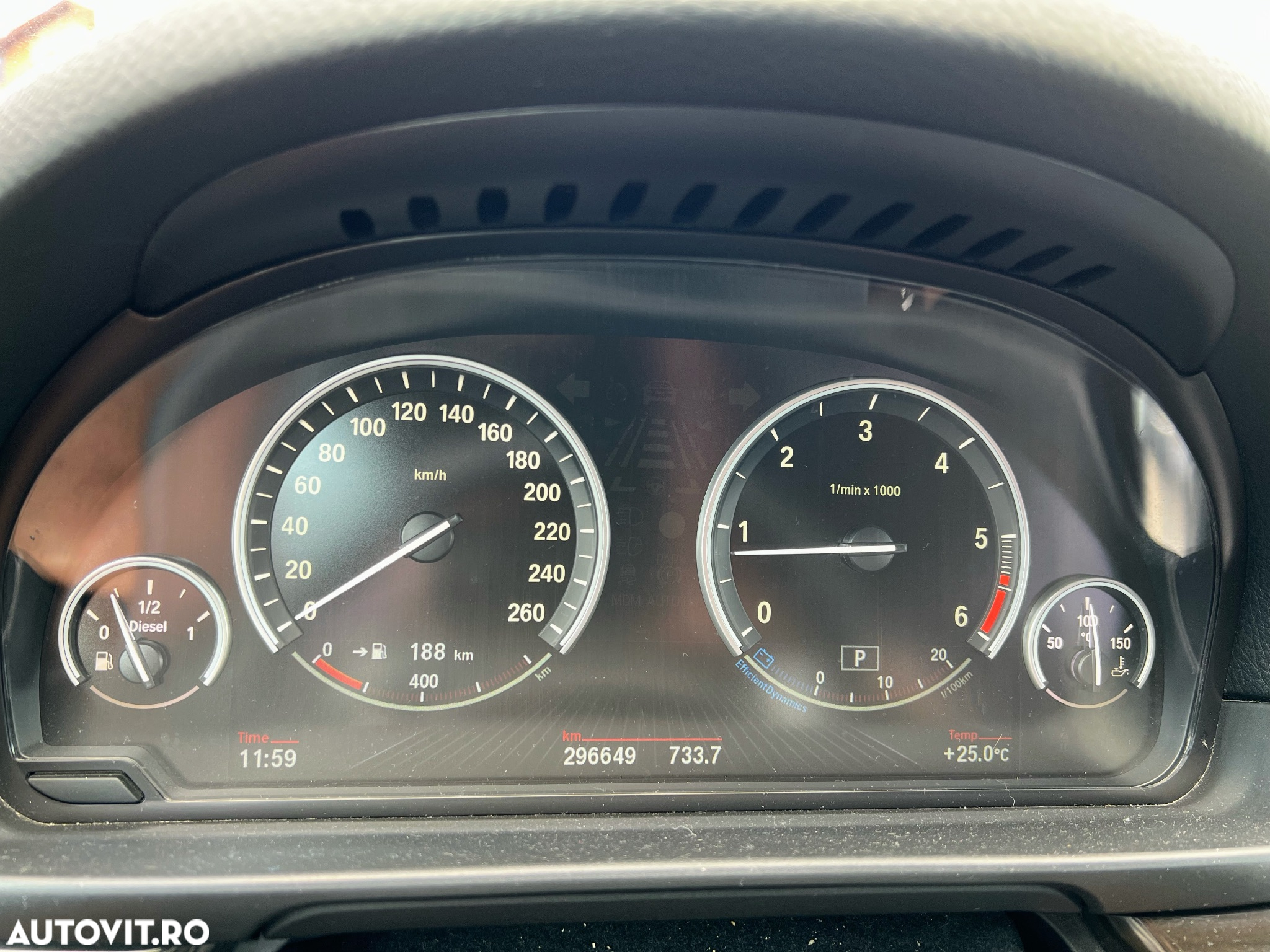 BMW Seria 5 520d xDrive AT - 15