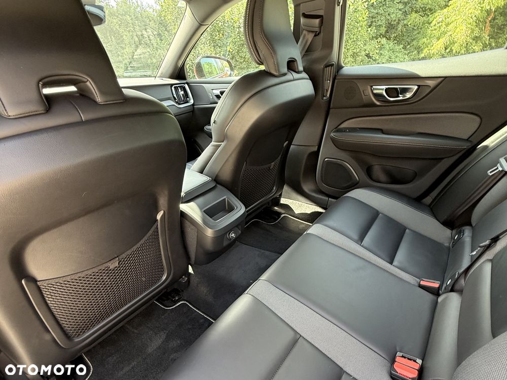Volvo S60 T4 R-Design - 15