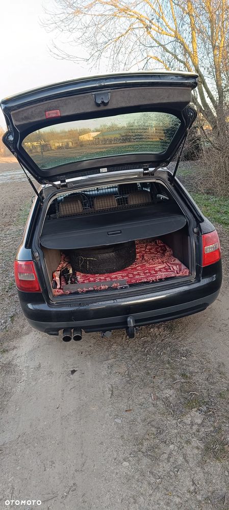 Audi A6 Avant 2.4 - 5