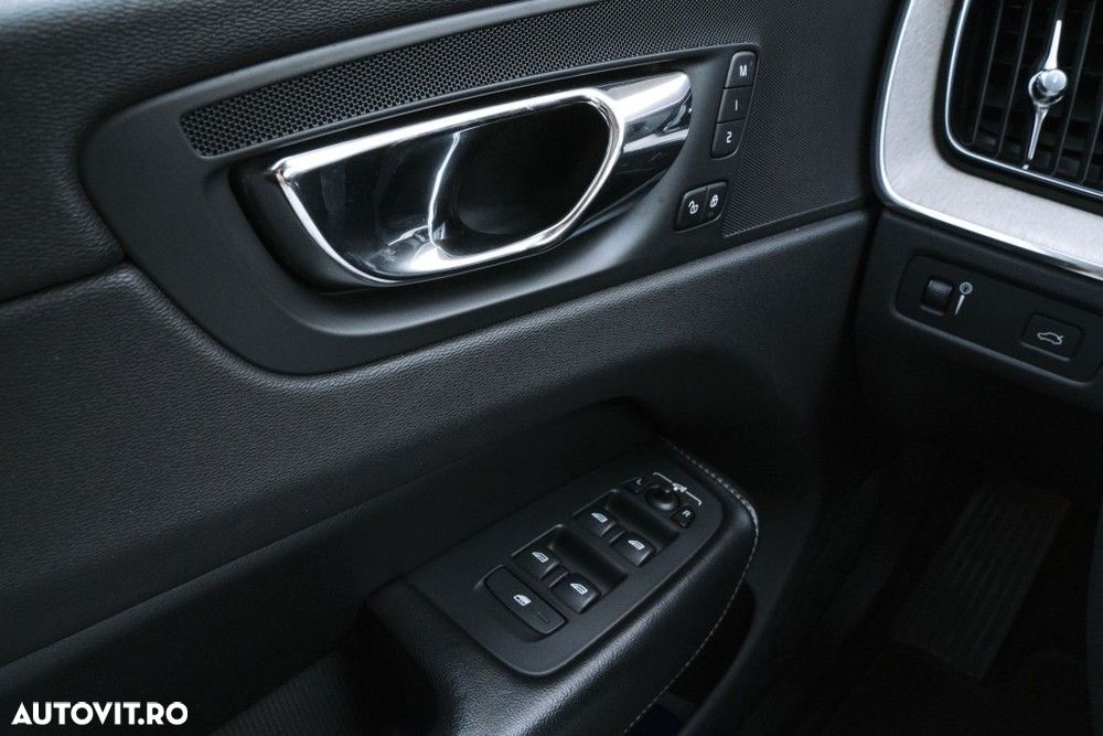 Volvo XC 60 - 27