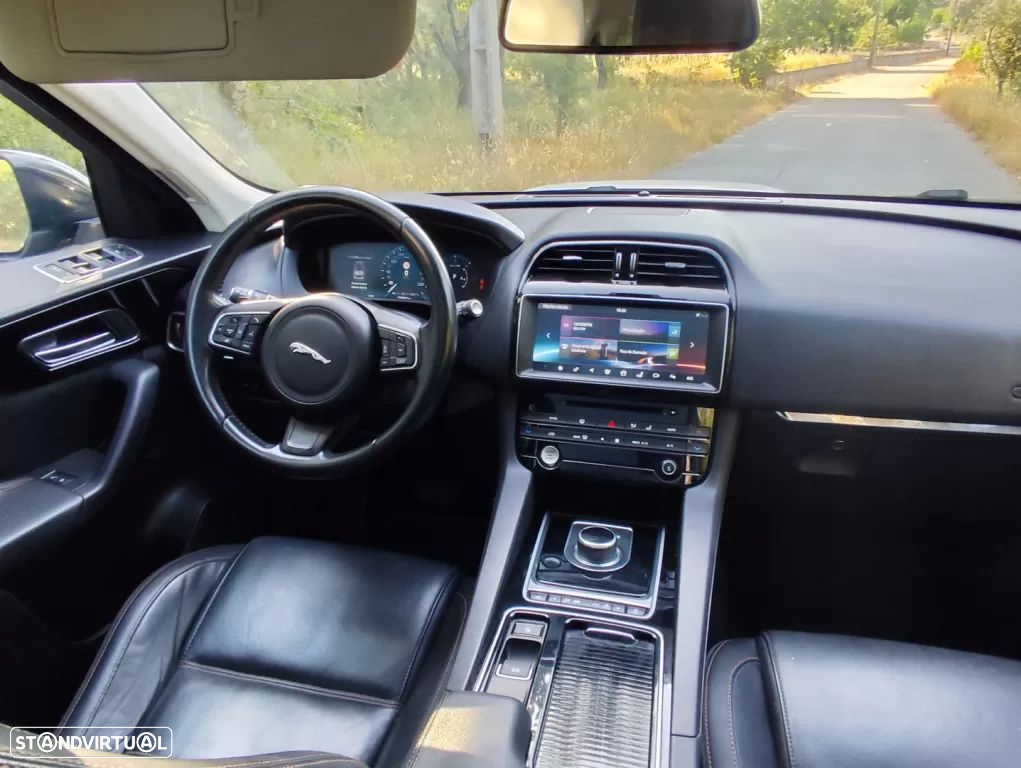 Jaguar F-Pace 2.0 i4D Prestige Aut. - 13