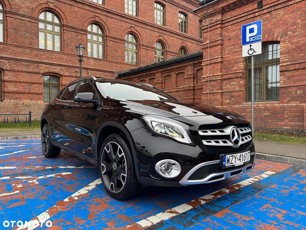 Mercedes-Benz GLA 250 7G-DCT UrbanStyle Edition - 11