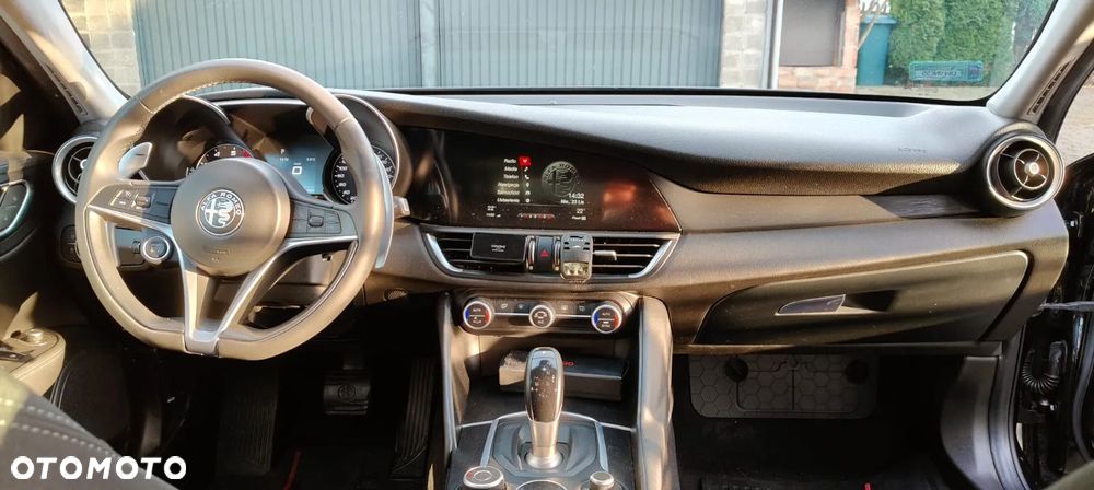 Alfa Romeo Giulia ver-2-0-turbo-business - 21