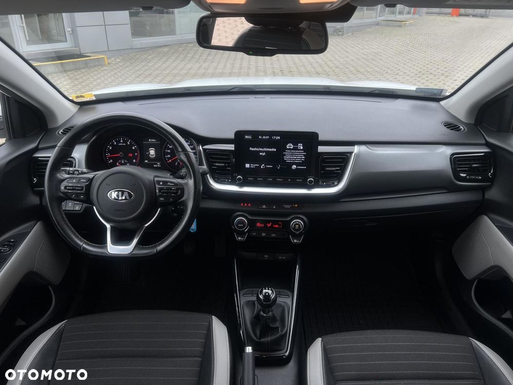 Kia Stonic 1.2 L - 27
