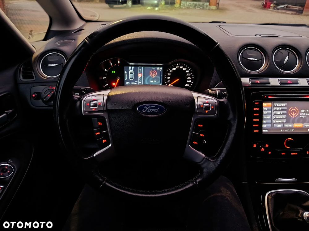 Ford S-Max 2.0 TDCi Titanium - 15