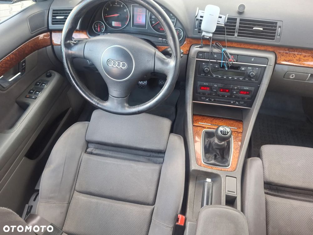 Audi A4 Avant 1.8T - 23