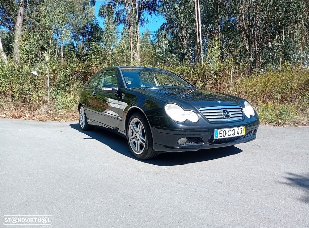 Mercedes-Benz 220 - 1