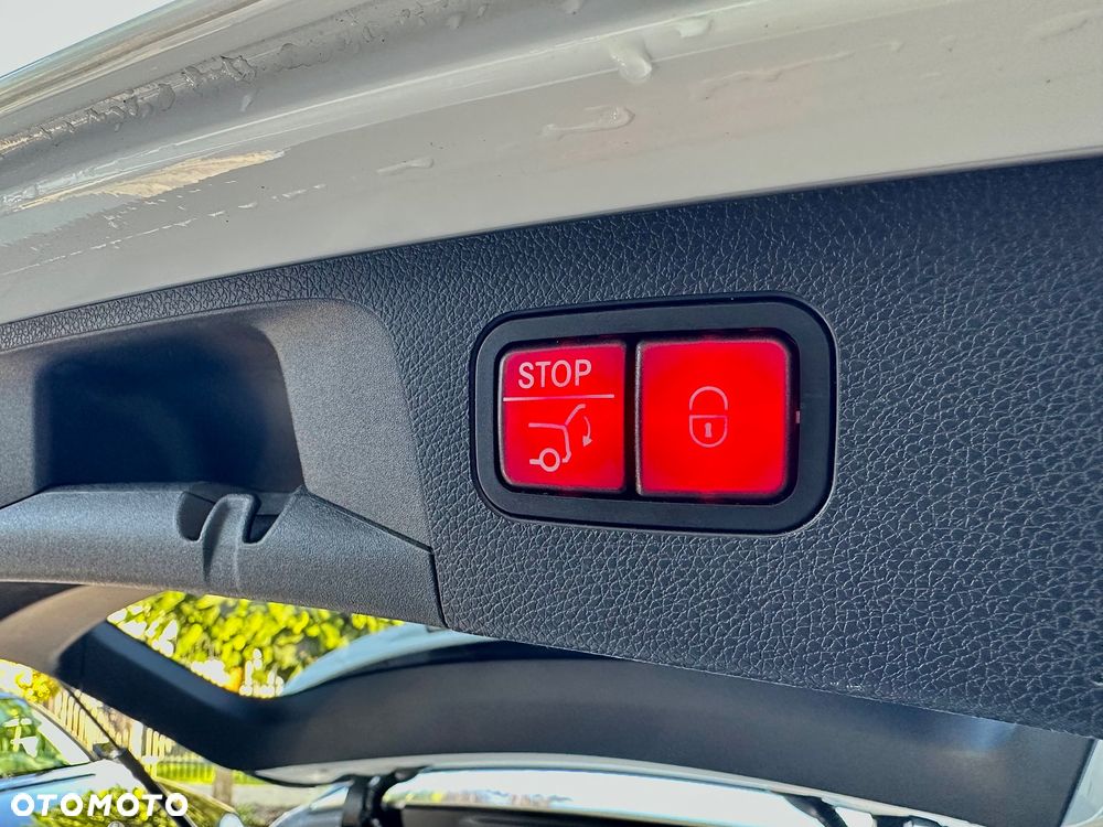 Mercedes-Benz Klasa E 220 d 9G-TRONIC AMG Line - 15