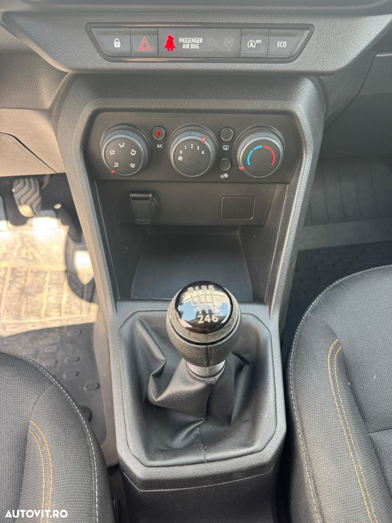 Dacia Sandero - 16