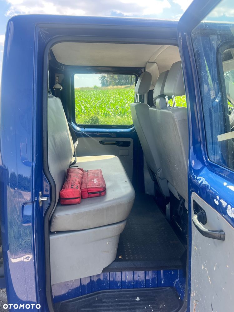 Volkswagen Transporter - 12