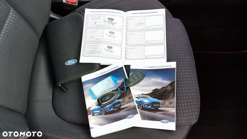 Ford Focus 1.5 EcoBlue Start-Stopp-System ST-LINE DESIGN - 39
