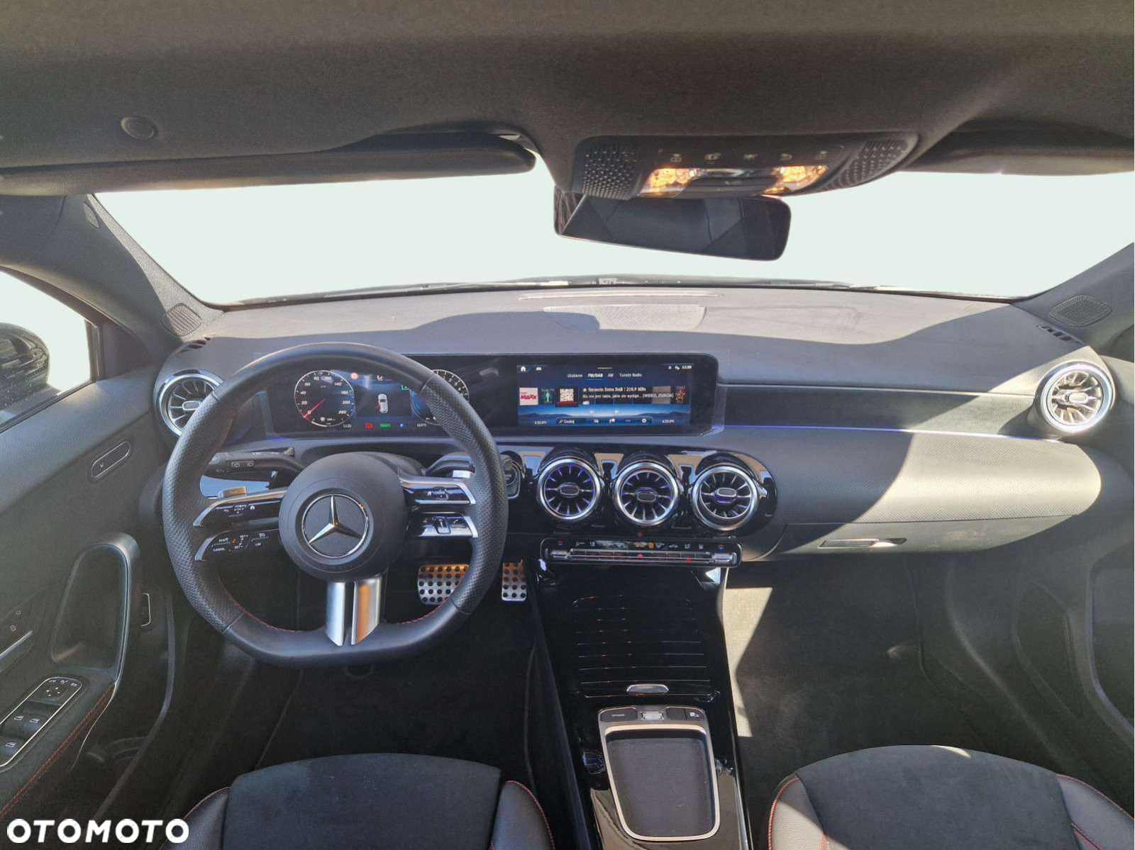 Mercedes-Benz Klasa A 250 e PHEV AMG Line 8G-DCT - 9