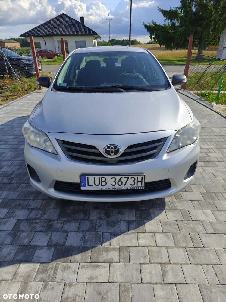 Toyota Corolla - 10