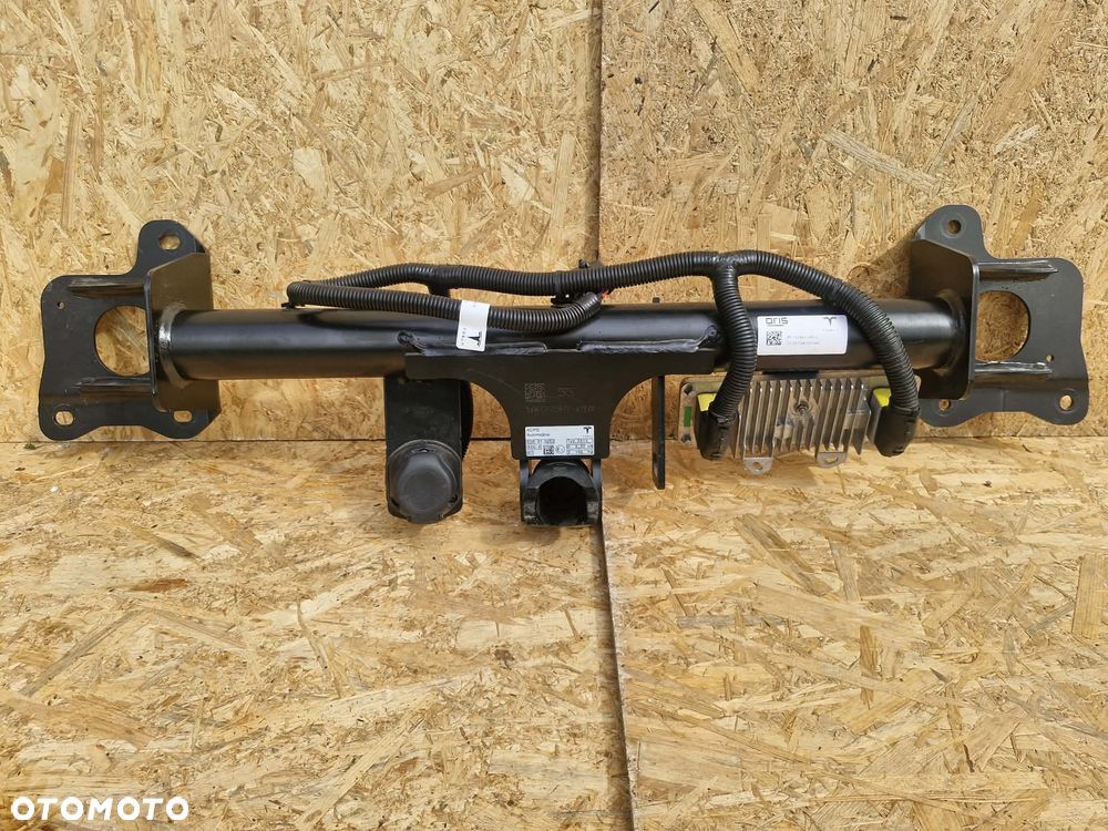 TESLA MODEL Y HAK HOLOWNICZY 1514411-00-J - 3
