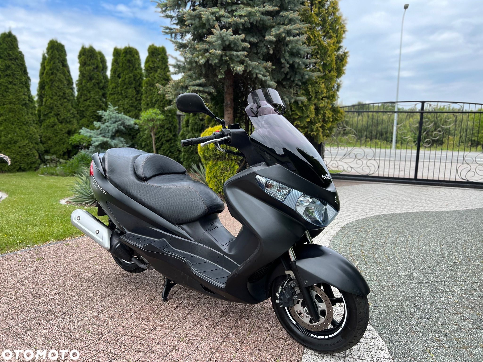 Suzuki Burgman - 1