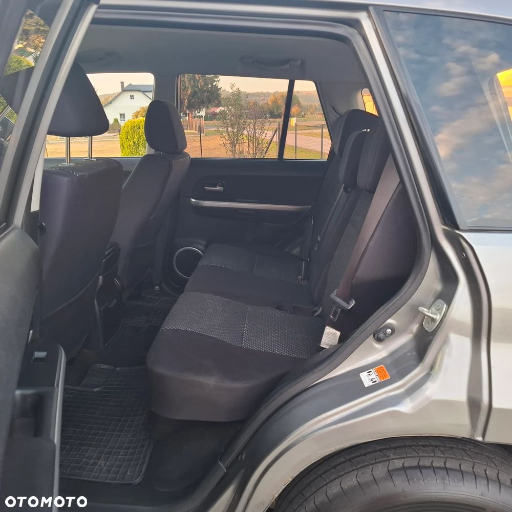 Suzuki Grand Vitara - 16