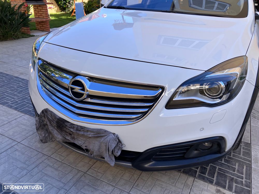 Opel Insignia Country Tourer 2.0 CDTi S/S - 10