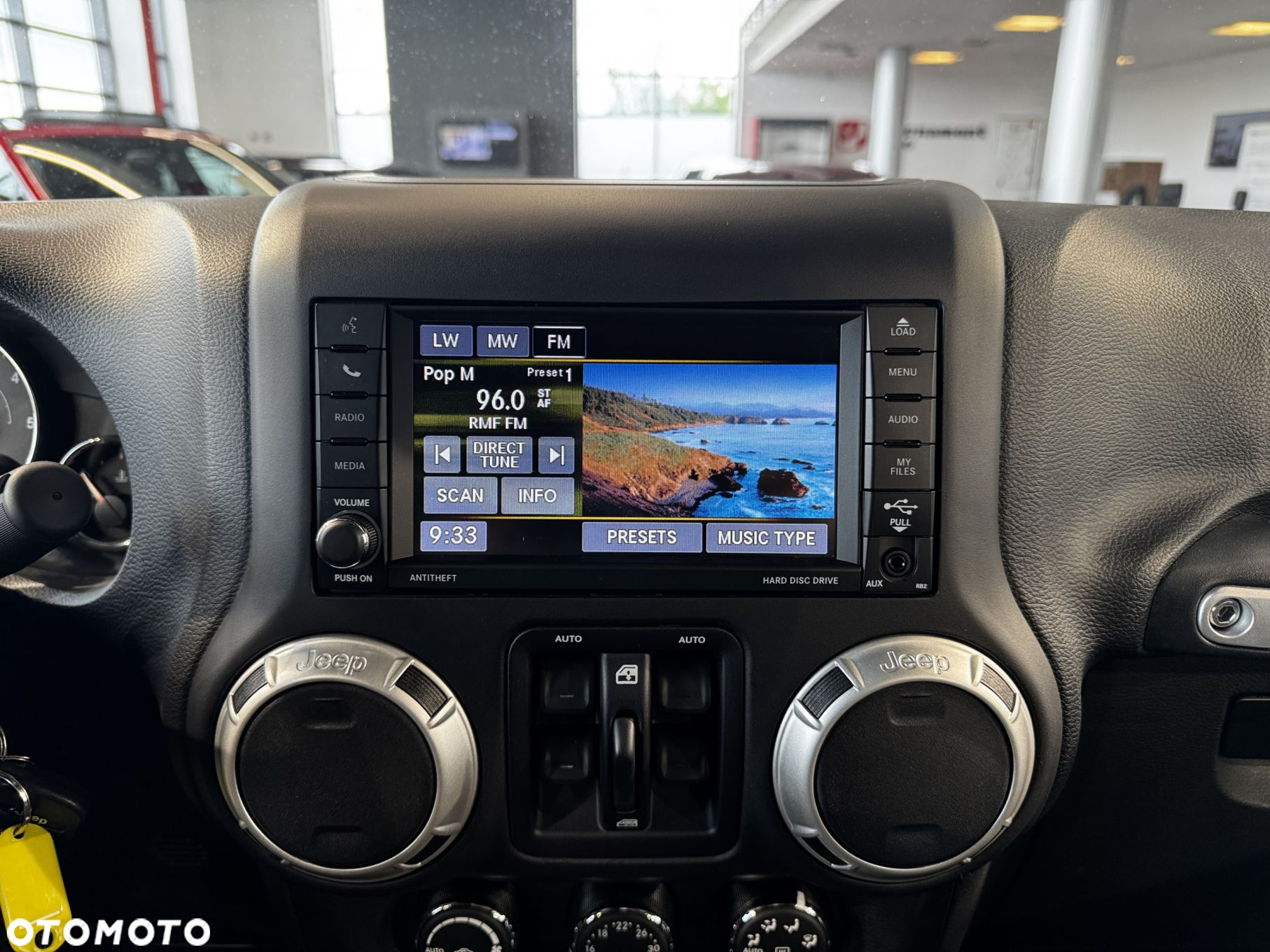 Jeep Wrangler - 23