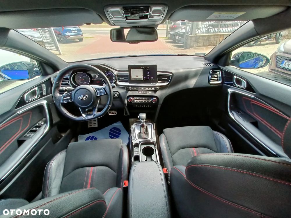 Kia ProCeed - 12
