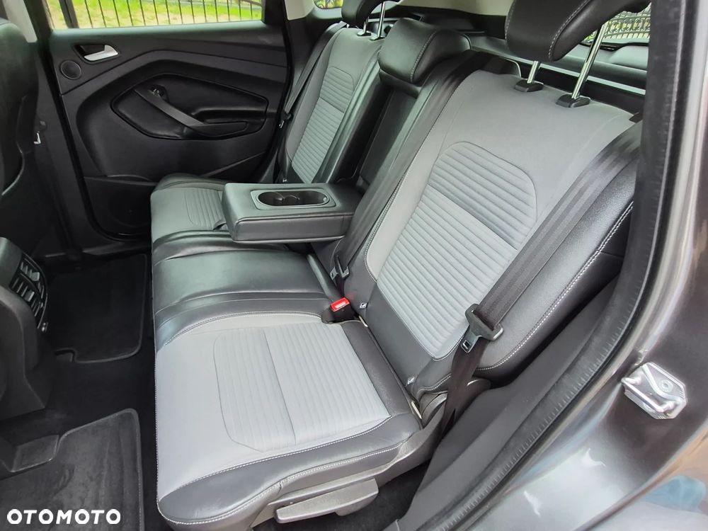 Ford Kuga - 21