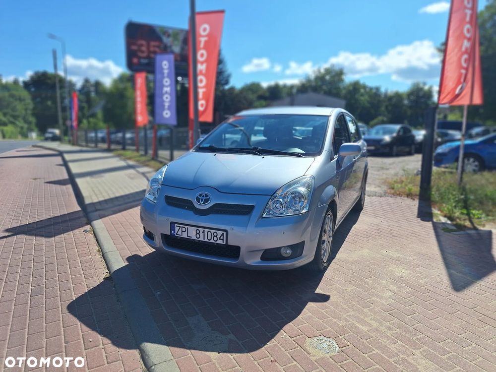 Toyota Corolla Verso - 1