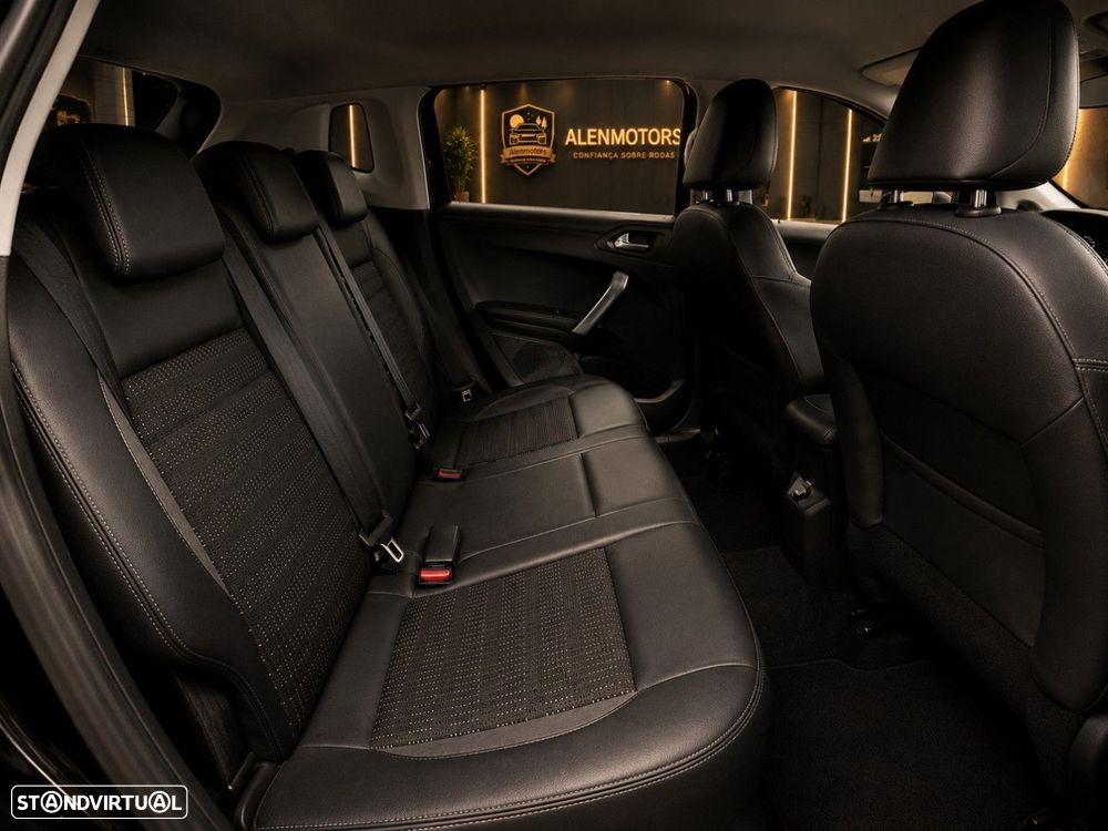Peugeot 2008 1.2 PureTech Allure EAT6 - 14