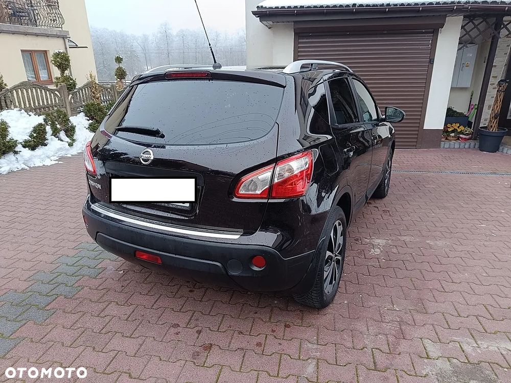Nissan Qashqai 2.0 4x4 Tekna - 4