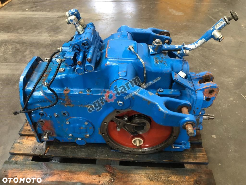 TYLNY MOST FORD 7840  E9NN4024HD - 3