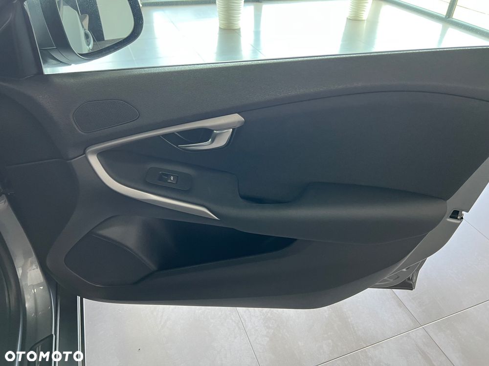 Volvo V40 - 34