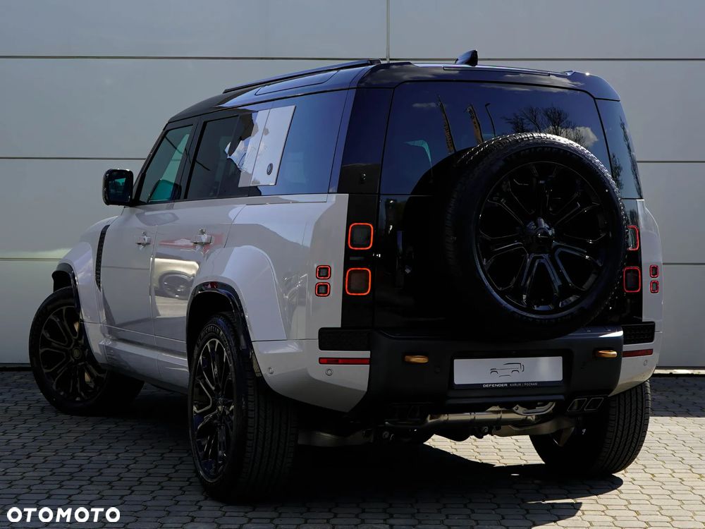 Land Rover Defender - 3