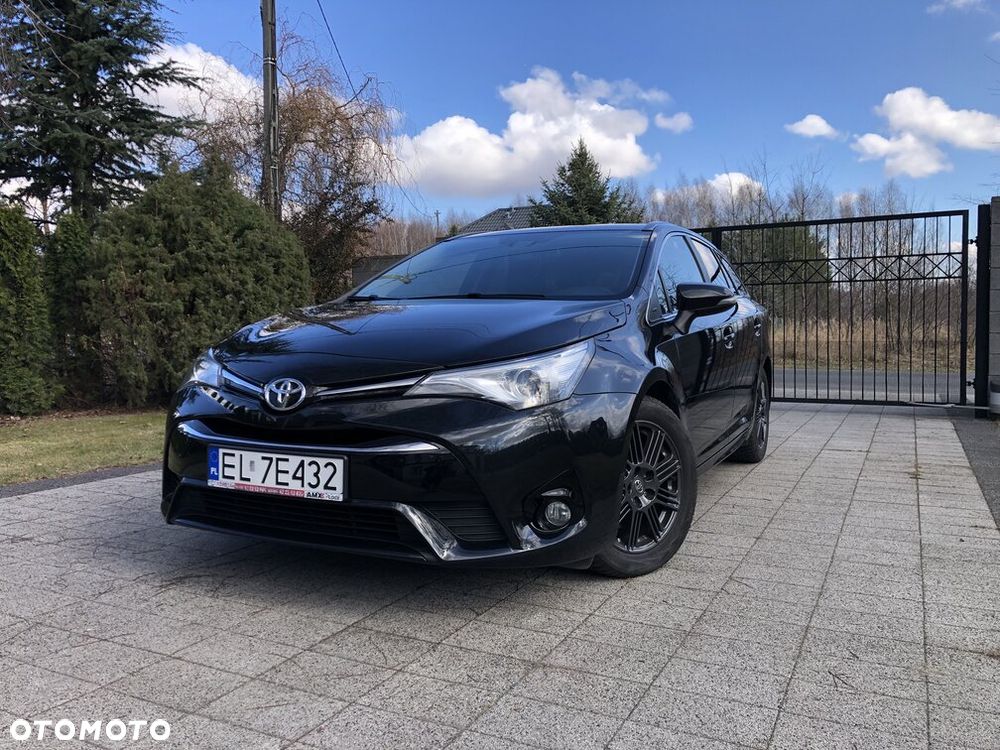 Toyota Avensis 2.0 D-4D Premium - 6