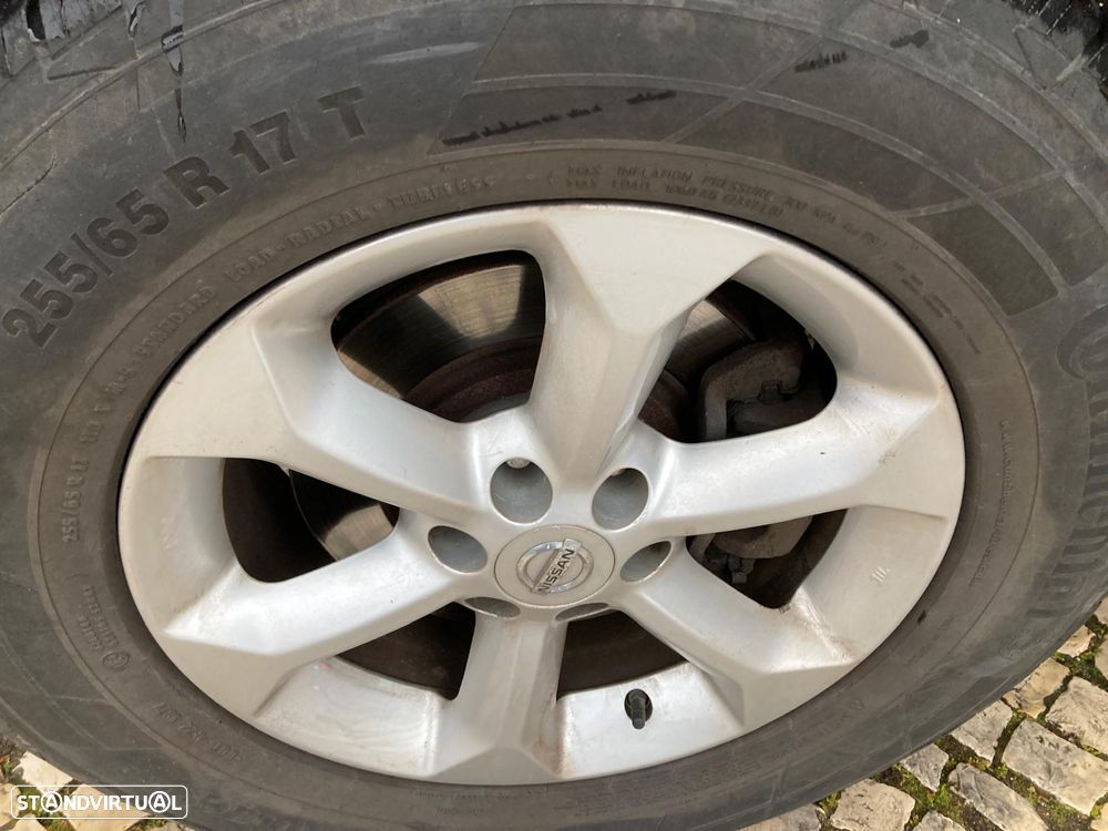 Nissan Navara 2.5 dCi CD LE Hi-Tech 4WD - 42