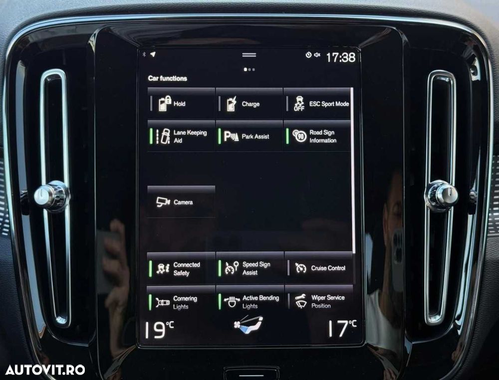 Volvo XC 40 Recharge T5 Twin Engine AT7 R-Design - 31