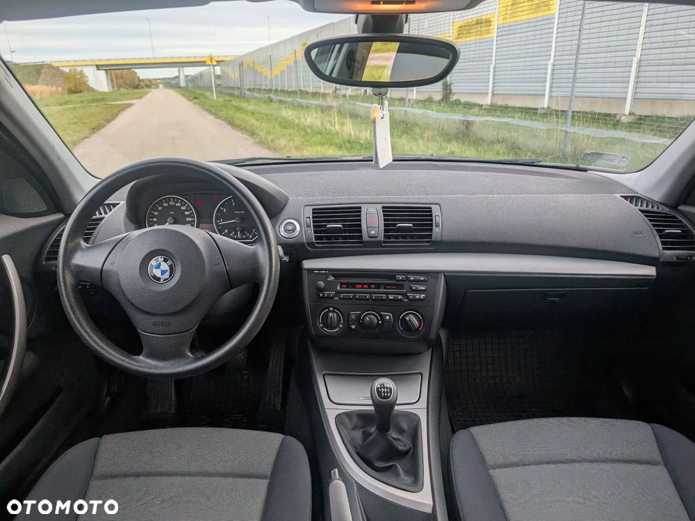 BMW Seria 1 116i - 10
