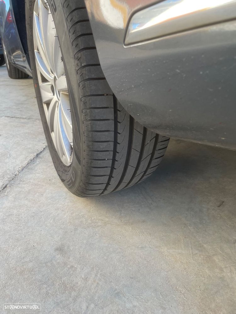 VW Passat Variant 1.6 TDI BlueMotion Comfortline - 32