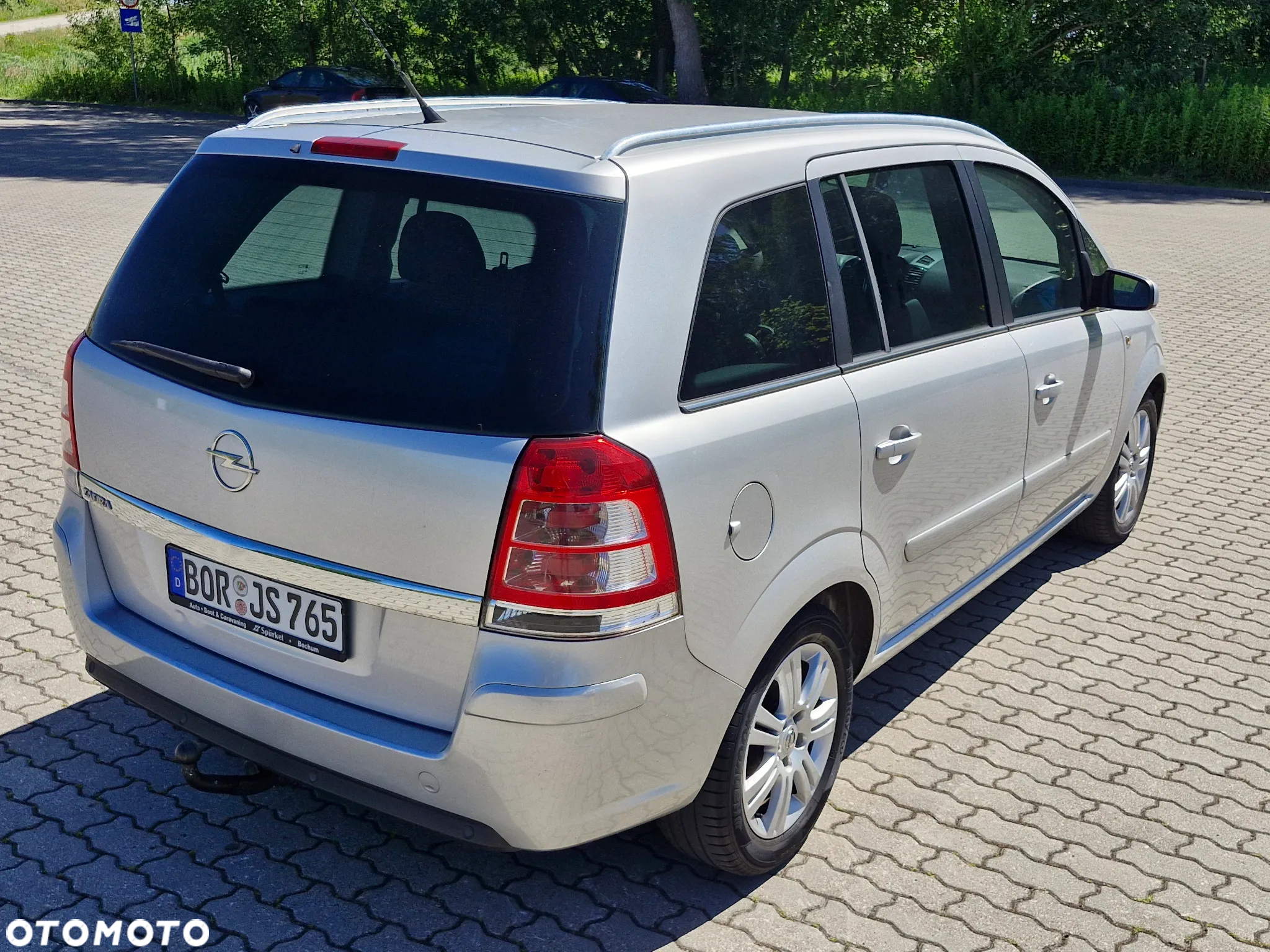 Opel Zafira 1.8 Cosmo EU5 - 12