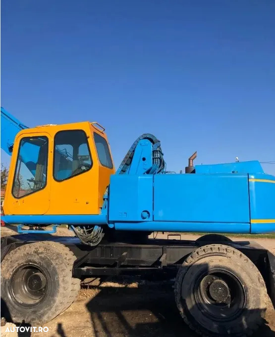 Atlas 1804 Excavator pe roți cu braț de 18 m - 2