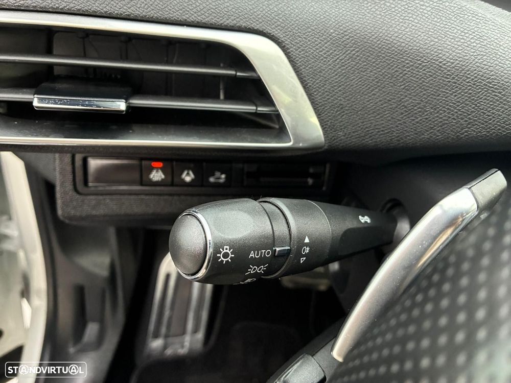 Peugeot 5008 1.5 BlueHDi GT EAT8 - 11