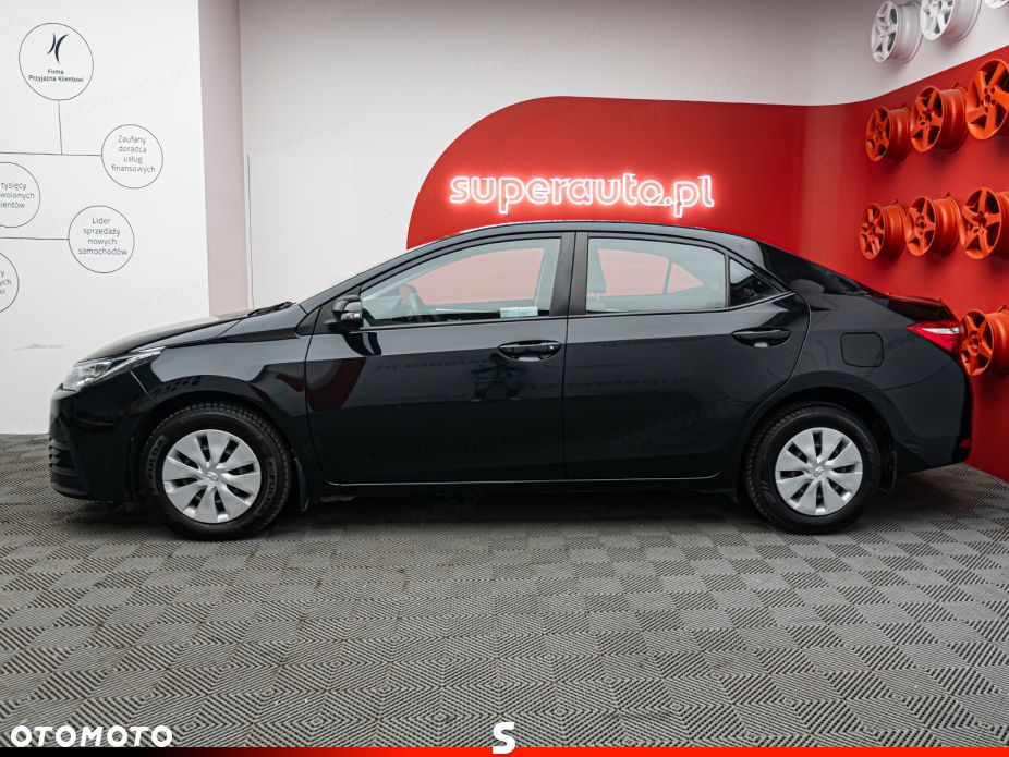Toyota Corolla - 4