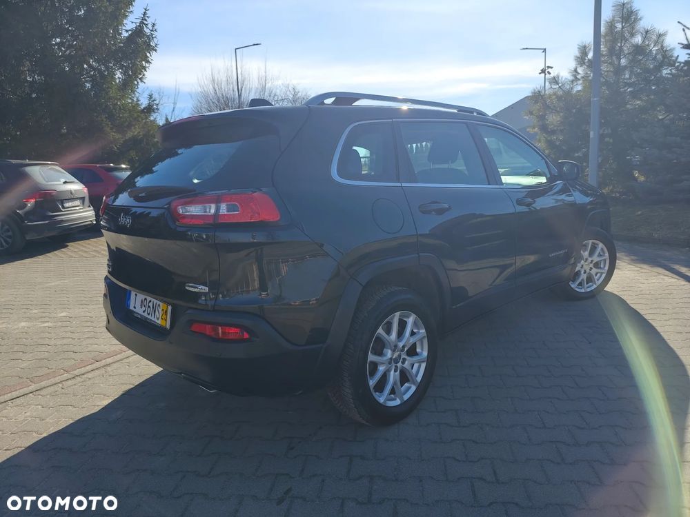 Jeep Cherokee - 3