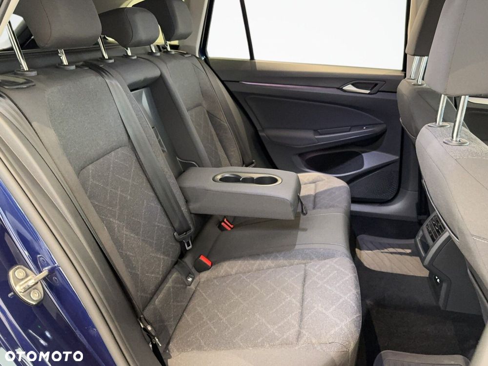 Volkswagen Golf Variant - 15