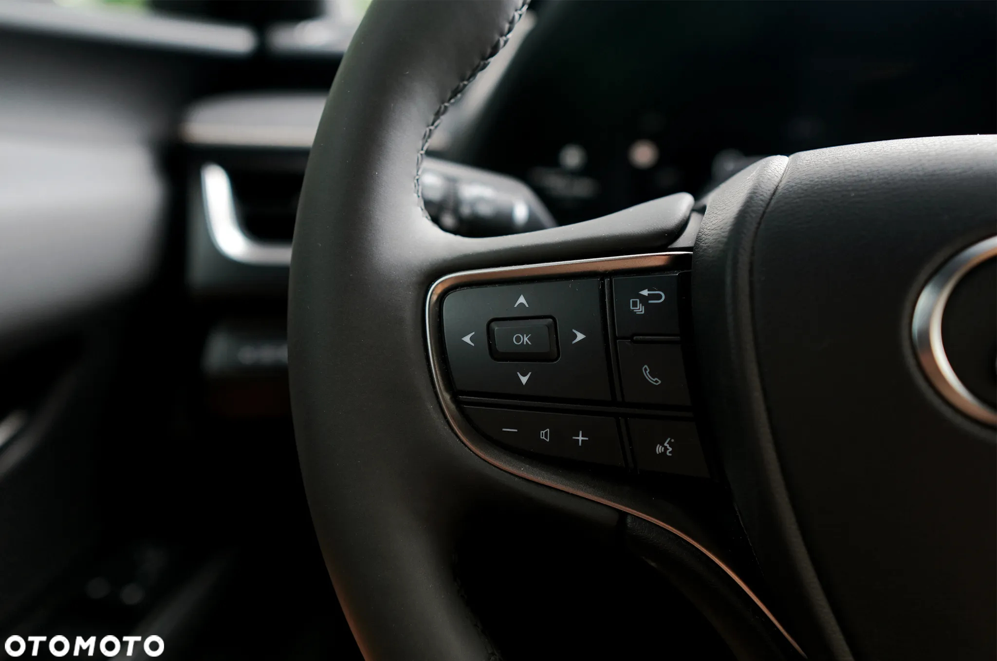 Lexus UX - 39