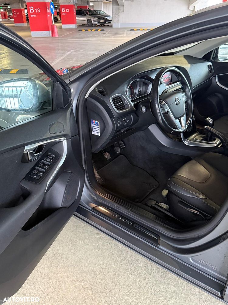 Volvo V40 D2 - 5