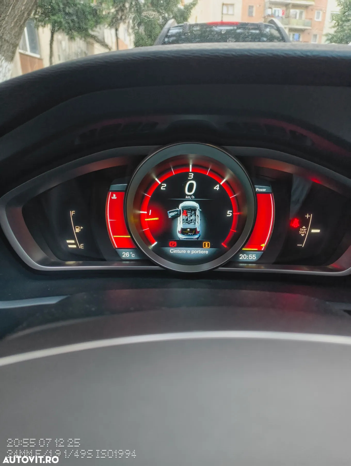 Volvo V40 D3 Momentum - 8