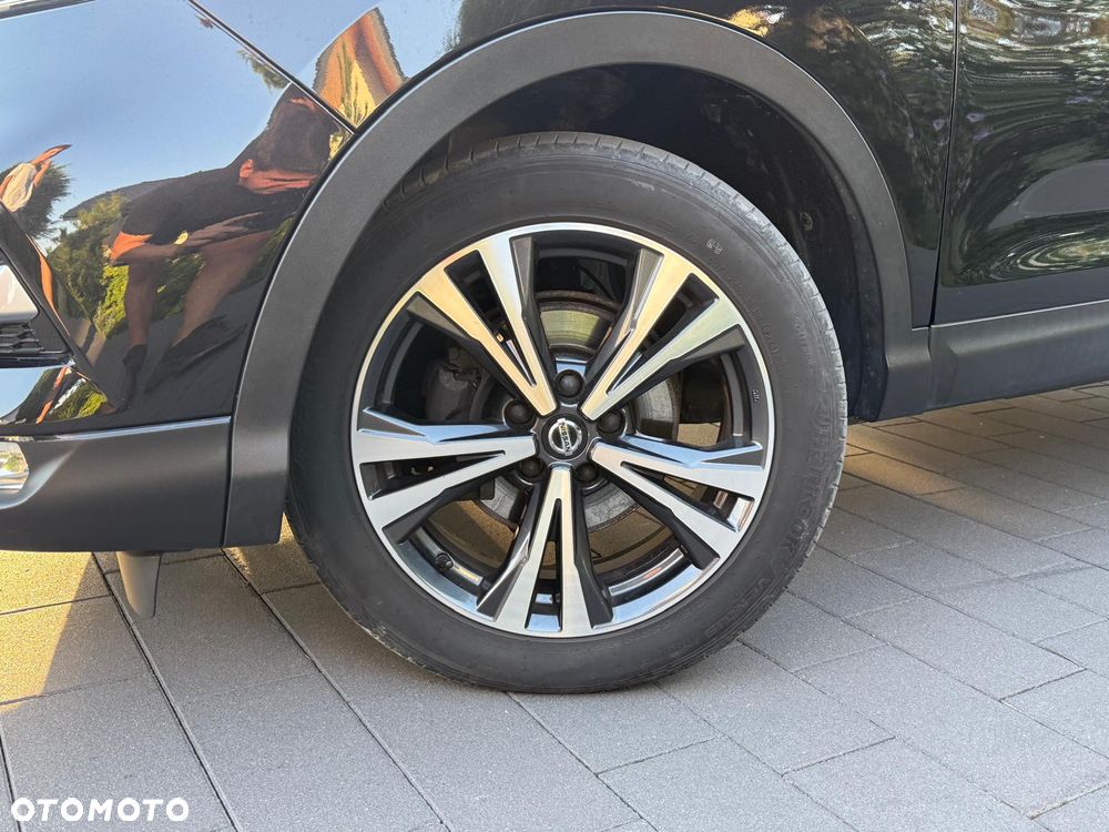 Nissan Qashqai 1.7 dCi Xtronic ALL-MODE 4x4i TEKNA - 4