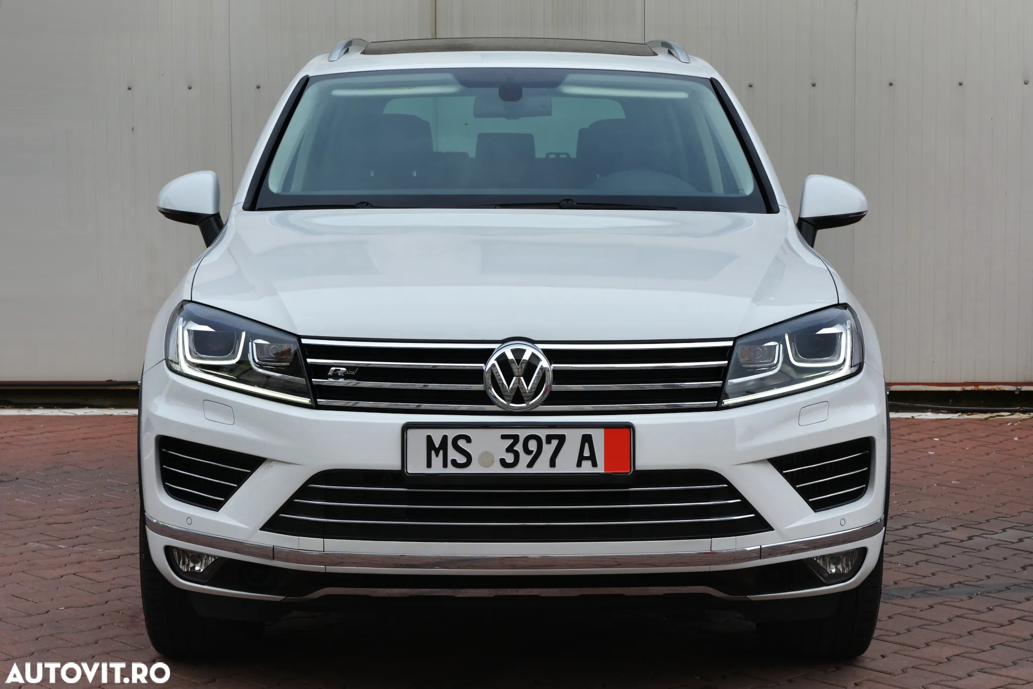 Volkswagen Touareg - 2