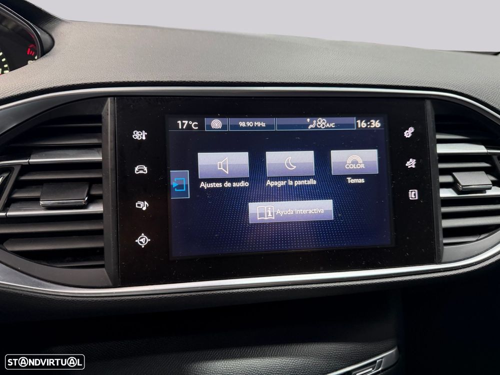 Peugeot 308 SW 1.2 PureTech Style - 28