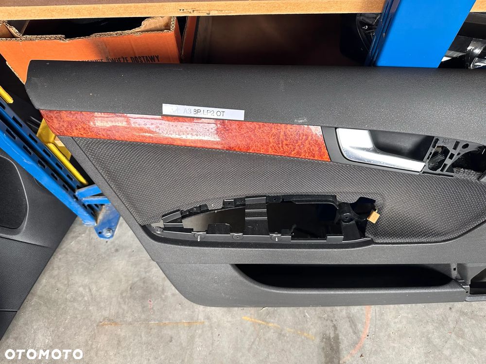 Tapicerka, boczek drzwi lewy przód Audi A3 8P - 4