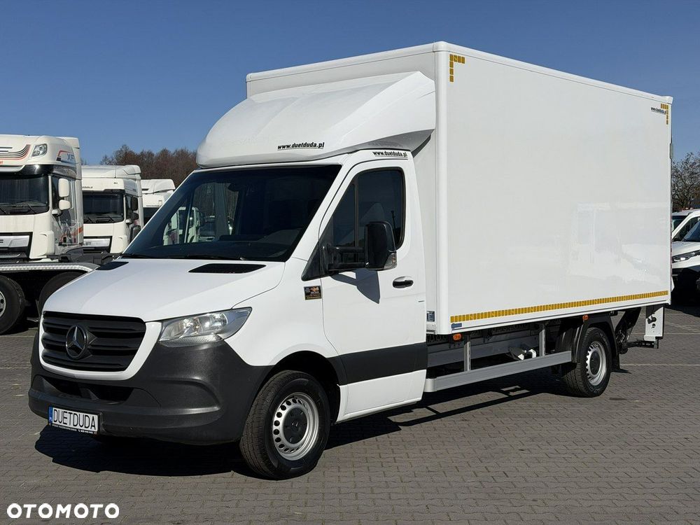 Mercedes-Benz Sprinter - 2